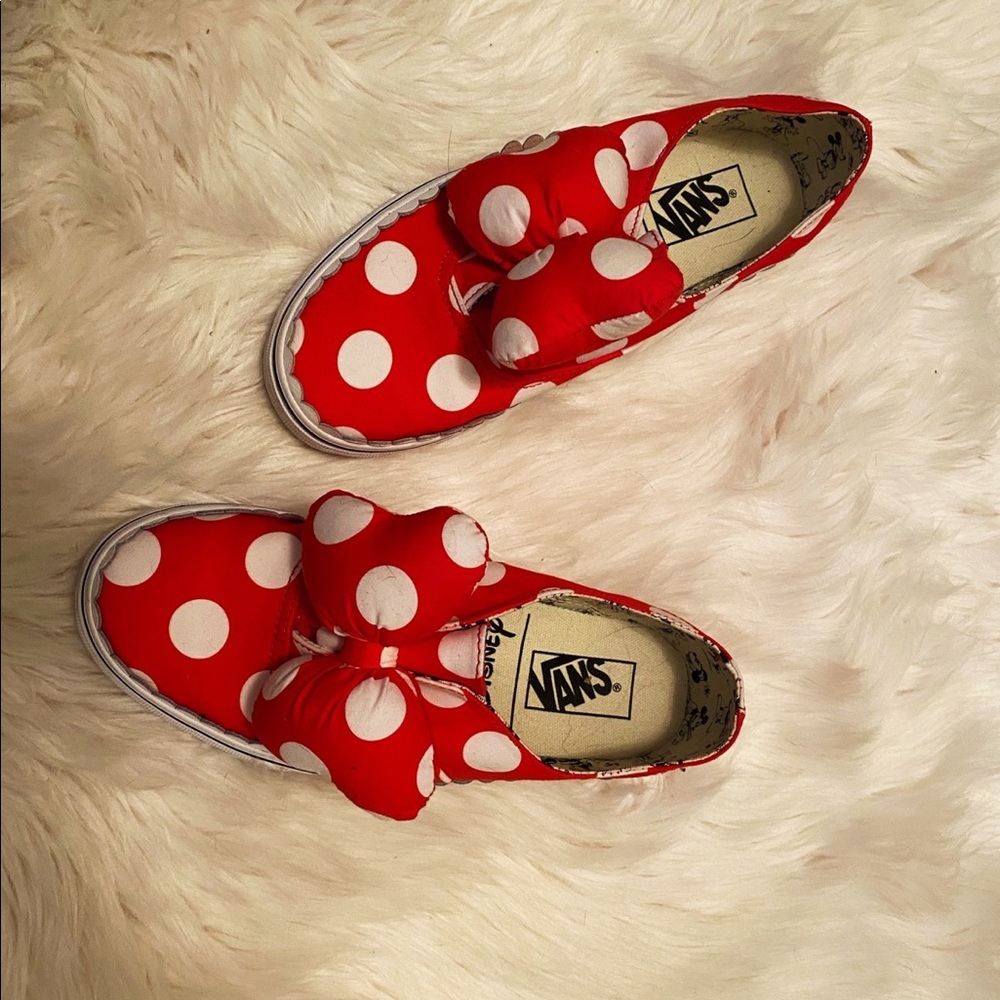 Vans Minnie Mouse Slip on Sneakers